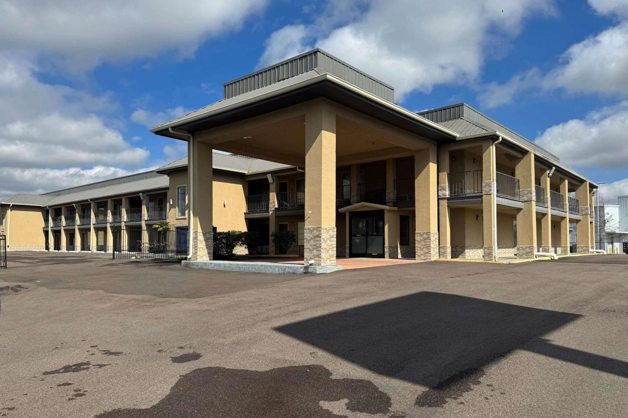 Super 8 By Wyndham Jackson Ms Ξενοδοχείο Εξωτερικό φωτογραφία